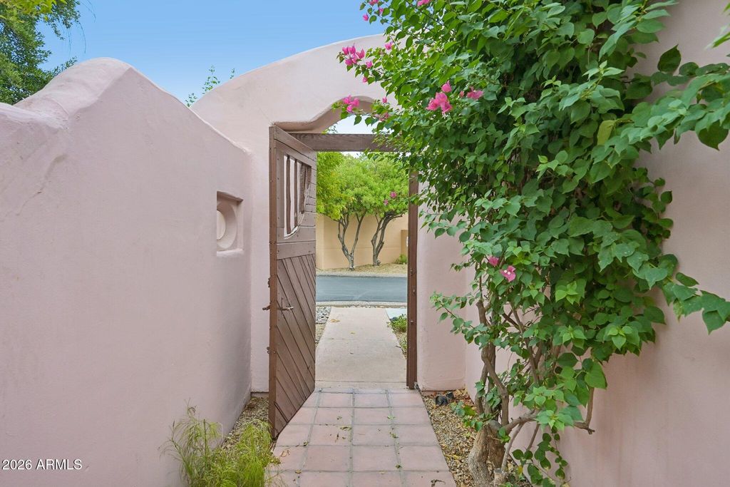 6411 S RIVER Drive 1, Tempe, AZ 85283 — photo 2