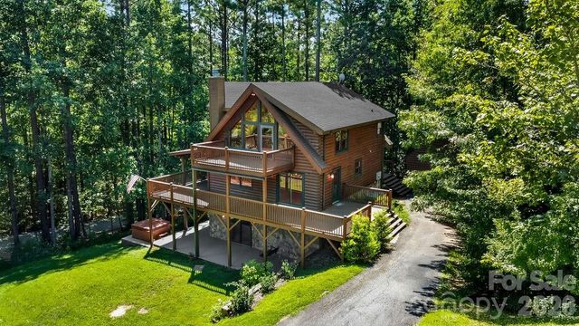 447 Hidden Lake Parkway, Nebo, NC 28761