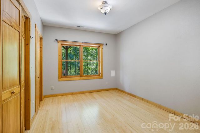 447 Hidden Lake Parkway, Nebo, NC 28761