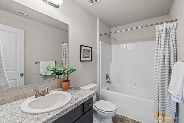 16514 45th Avenue E, Tacoma, WA 98446