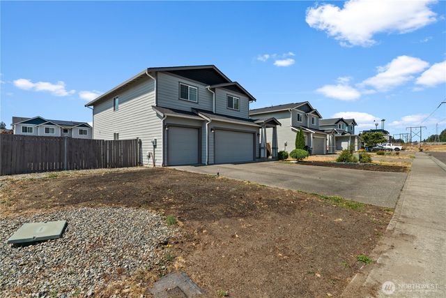 16514 45th Avenue E, Tacoma, WA 98446