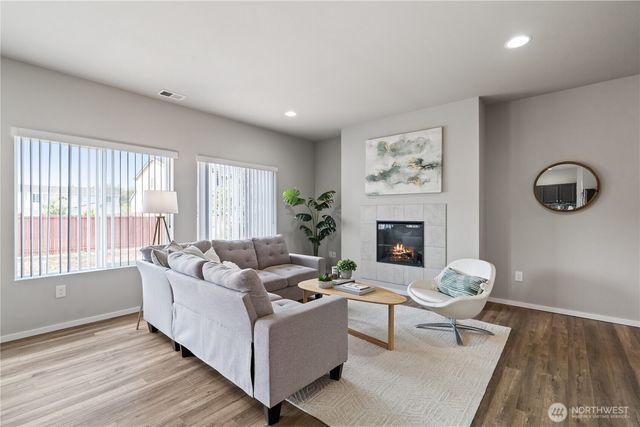 16514 45th Avenue E, Tacoma, WA 98446
