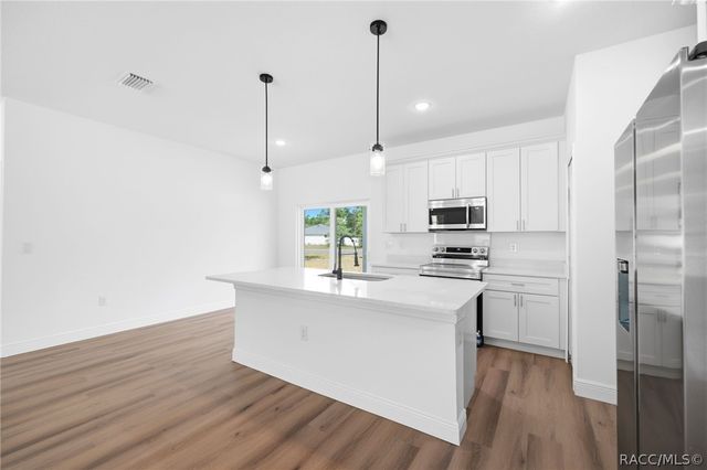 7712 N Tide Point, Citrus Springs, FL 34434