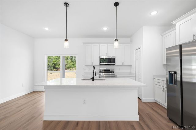 7712 N Tide Point, Citrus Springs, FL 34434