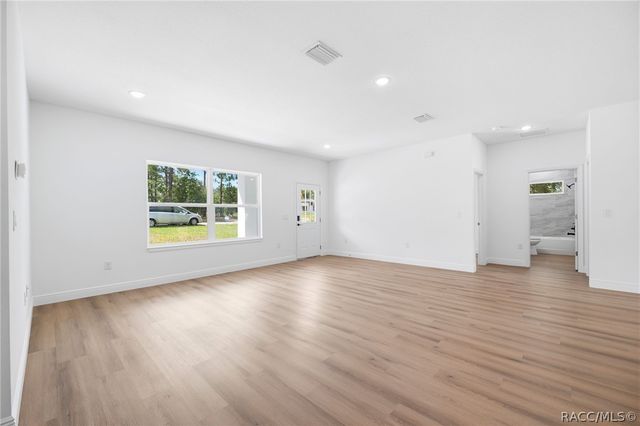 7712 N Tide Point, Citrus Springs, FL 34434