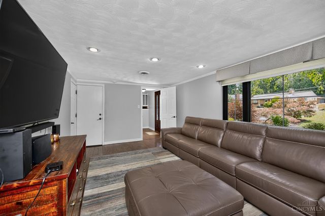 7249 Longfield Drive, Madeira, OH 45243