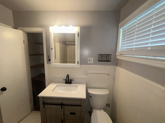 2639 Woodberry Dr, Nashville, TN 37214