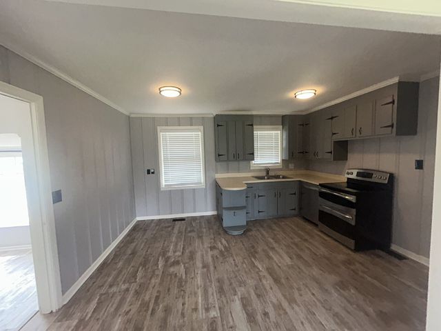 2639 Woodberry Dr, Nashville, TN 37214