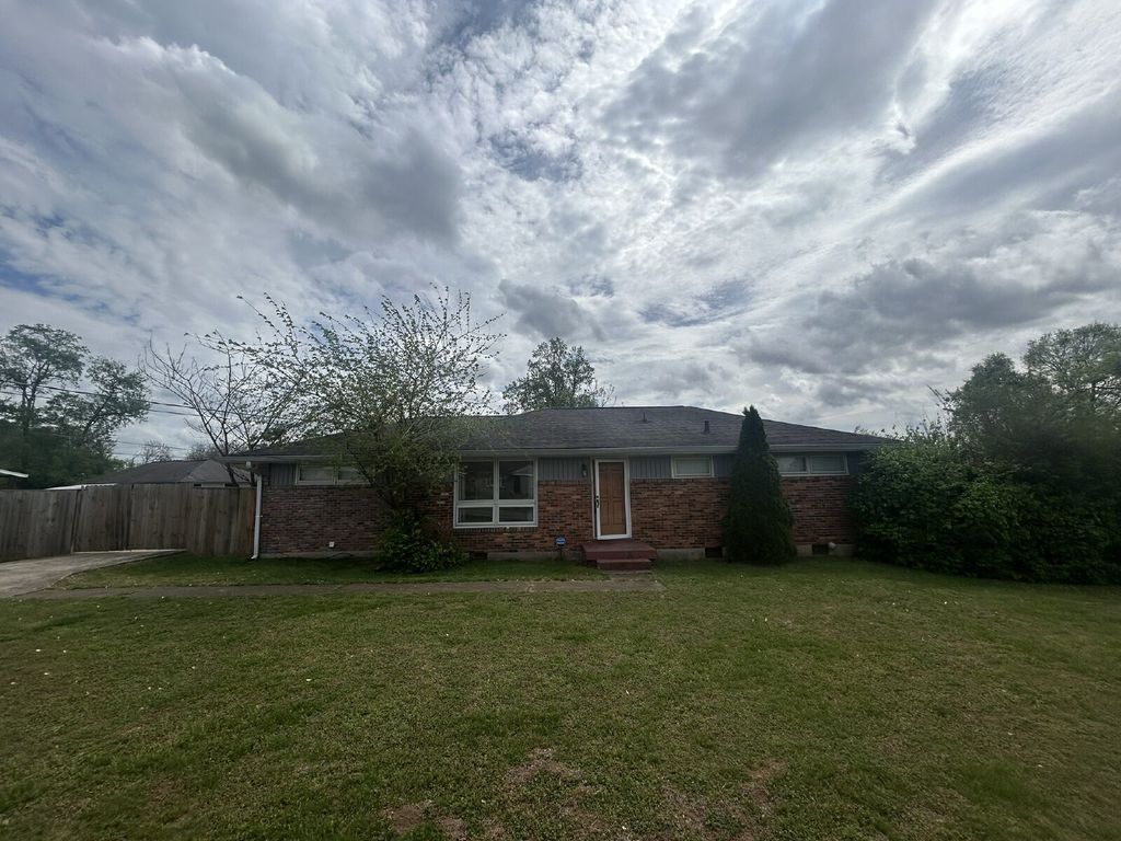 2639 Woodberry Dr, Nashville, TN 37214