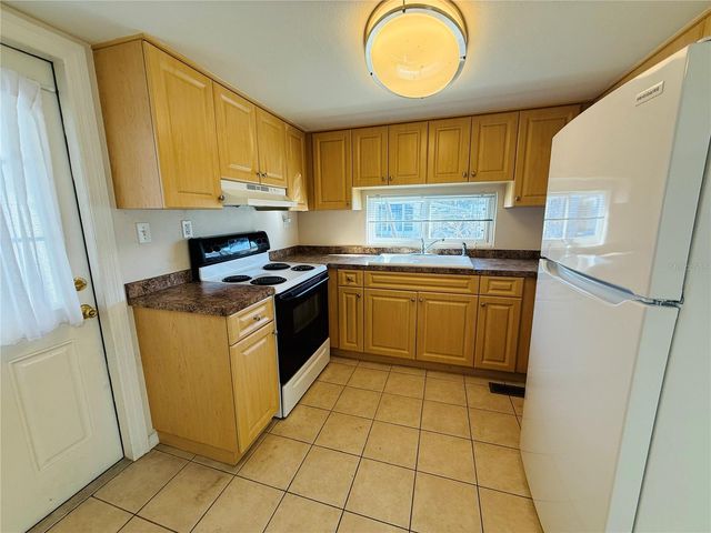 4851 W GANDY BOULEVARD B3L14, Tampa, FL 33611