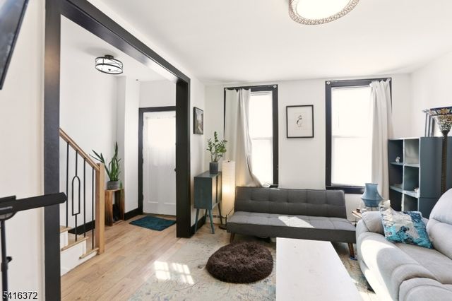 138 Broadway, Jersey City, NJ 07306