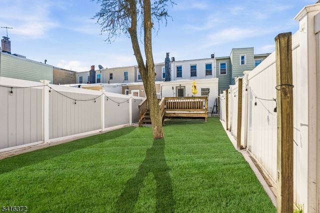 138 Broadway, Jersey City, NJ 07306