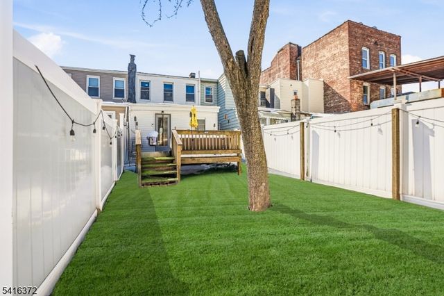 138 Broadway, Jersey City, NJ 07306