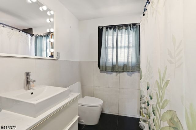 138 Broadway, Jersey City, NJ 07306