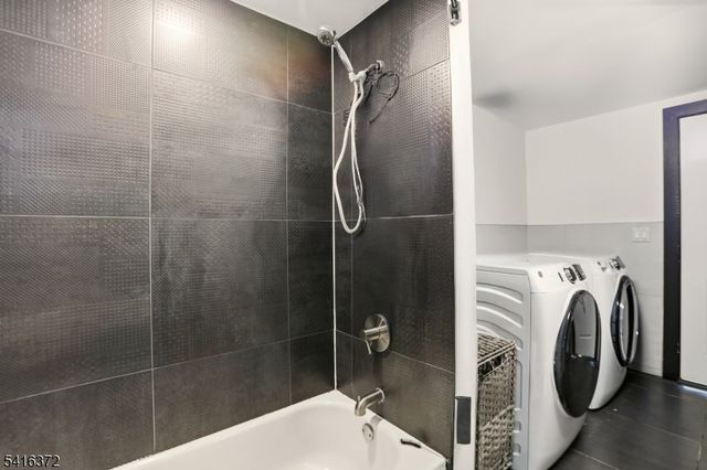 138 Broadway, Jersey City, NJ 07306