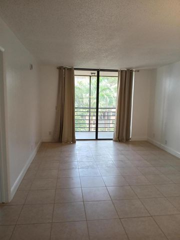 4760 Lucerne Lakes Boulevard W 405, Lake Worth, FL 33467