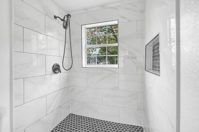 3510 Brooks Street, Dayton, TX 77535