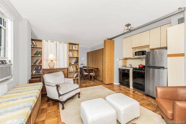 3935 Blackstone Avenue 4K, Bronx, NY 10471