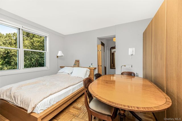 3935 Blackstone Avenue 4K, Bronx, NY 10471