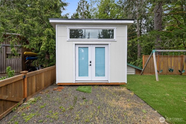 1125 W Lost Lake Road, Shelton, WA 98584