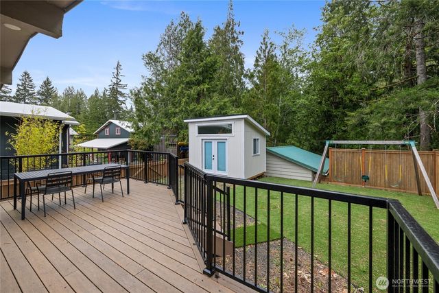 1125 W Lost Lake Road, Shelton, WA 98584