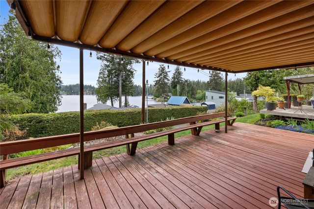 1125 W Lost Lake Road, Shelton, WA 98584