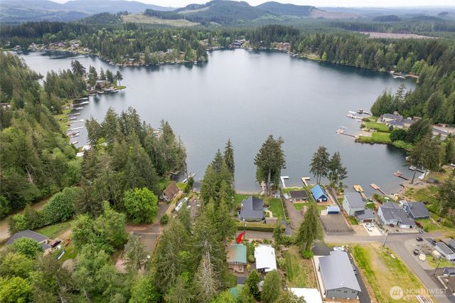 1125 W Lost Lake Road, Shelton, WA 98584