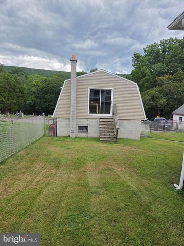 416 W MARKET ST, Williamstown, PA 17098