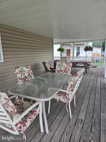 416 W MARKET ST, Williamstown, PA 17098