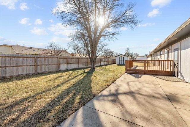 2627 Bret Ave, Salina, KS 67401