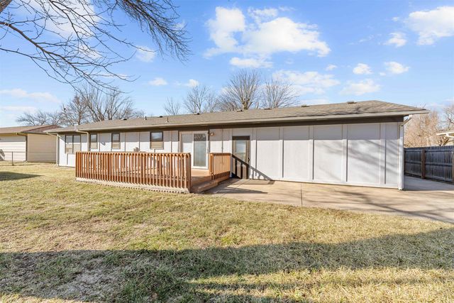 2627 Bret Ave, Salina, KS 67401