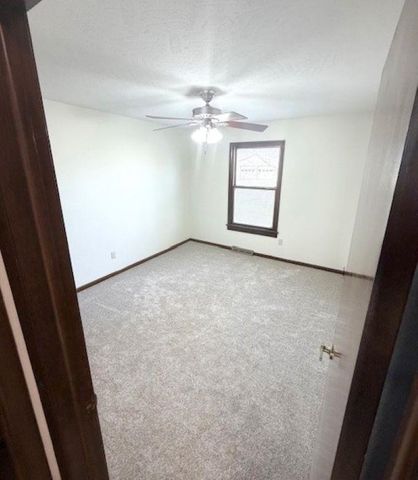 2627 Bret Ave, Salina, KS 67401