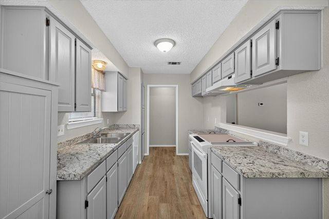 7728 Partridge Drive, Watauga, TX 76148