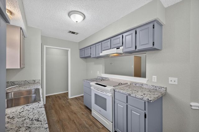 7728 Partridge Drive, Watauga, TX 76148