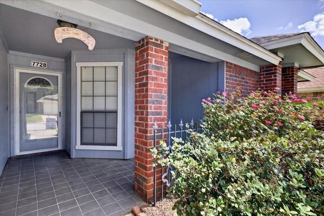 7728 Partridge Drive, Watauga, TX 76148