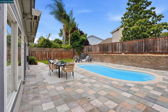 112 Mont St Michel Way, Martinez, CA 94553