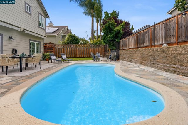 112 Mont St Michel Way, Martinez, CA 94553