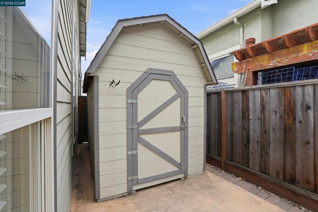 112 Mont St Michel Way, Martinez, CA 94553