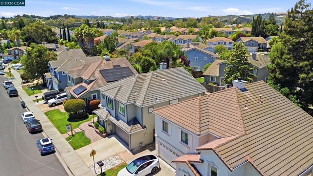 112 Mont St Michel Way, Martinez, CA 94553