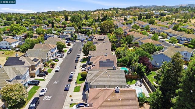 112 Mont St Michel Way, Martinez, CA 94553