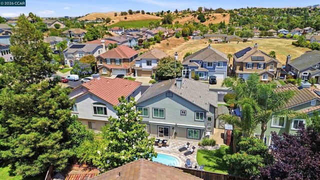 112 Mont St Michel Way, Martinez, CA 94553