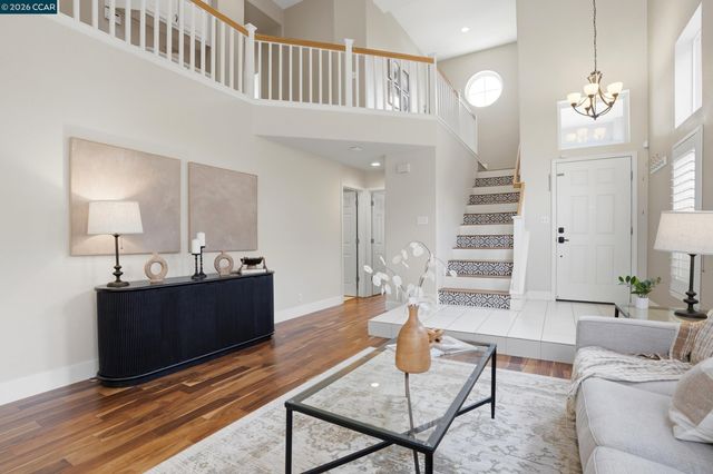 112 Mont St Michel Way, Martinez, CA 94553