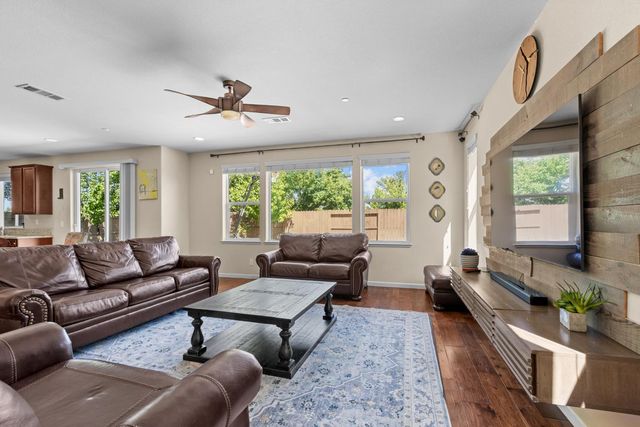 4000 Po River Way, Sacramento, CA 95834
