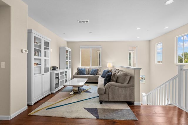 4000 Po River Way, Sacramento, CA 95834