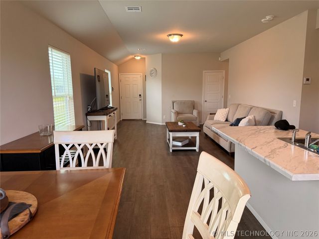 14844 E 38th Street S, Tulsa, OK 74134