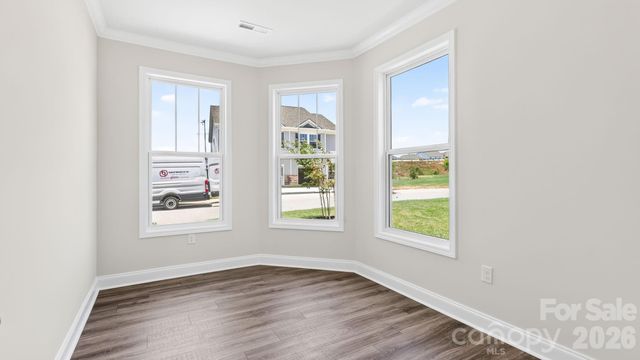 403 Creekview Road, Hendersonville, NC 28792