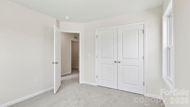 403 Creekview Road, Hendersonville, NC 28792