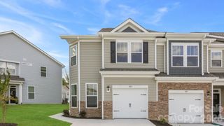 403 Creekview Road, Hendersonville, NC 28792