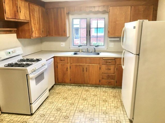 2 Coral St 1, Arlington, MA 02474