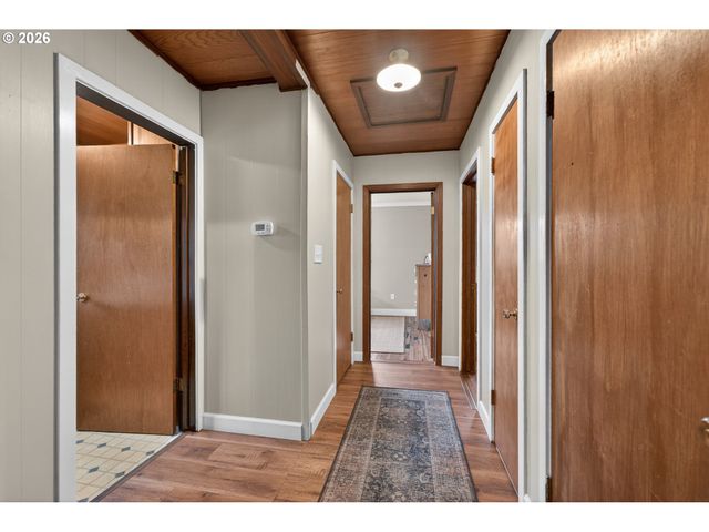 1456 Nw ALMIRA St, Roseburg, OR 97471